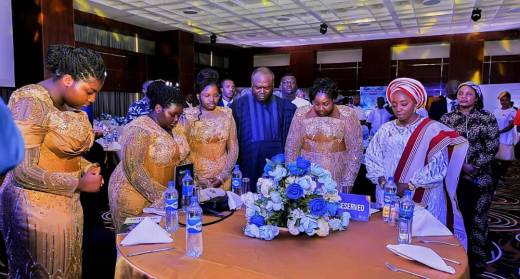 Lagos FirstLady, IGP Egbetokun, Others JOIN Dr. Ayo Ogunsan In Songs of Praise